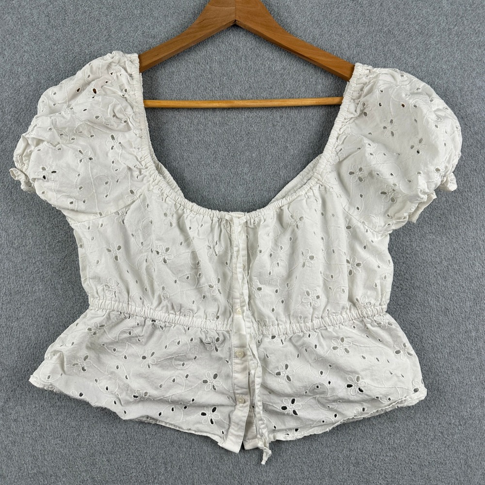 American Eagle Top Womens Medium White Eyelet Puff Sleeve Button Down Peplum